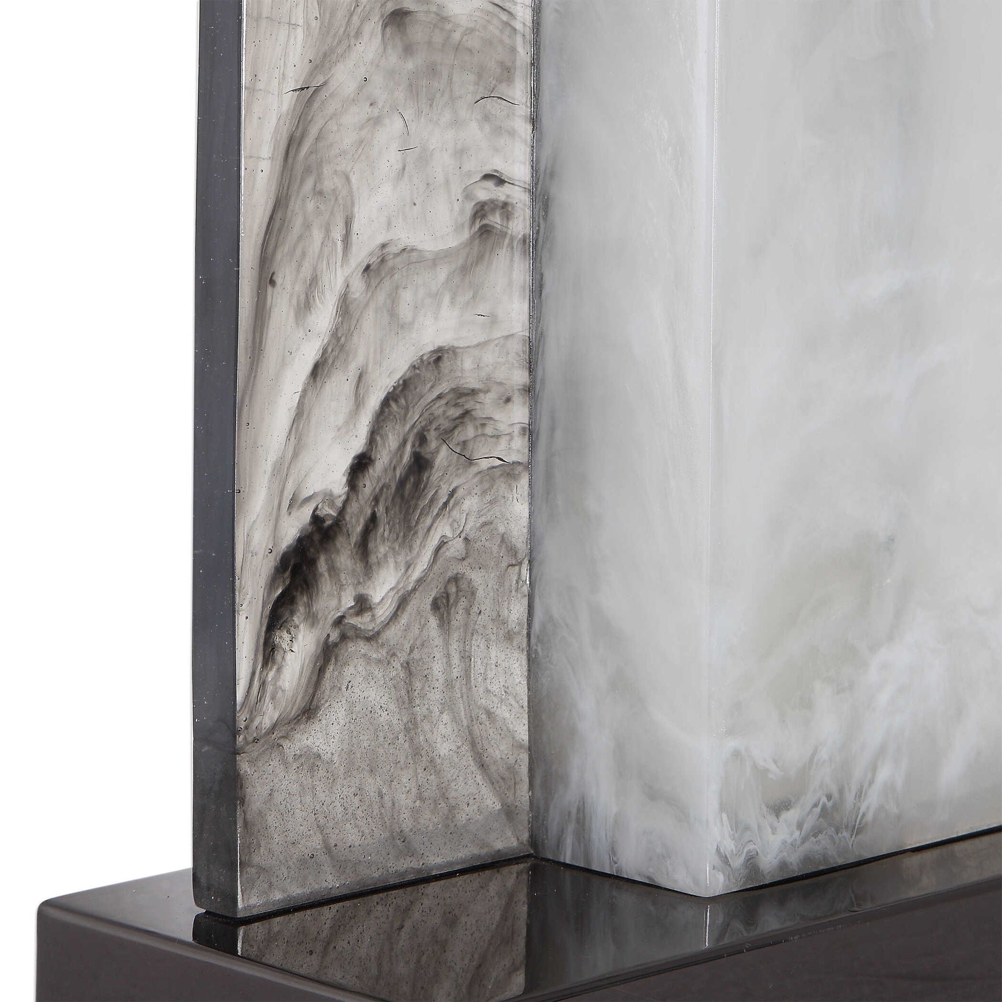 Vanda - Table Lamp - Pearl Silver