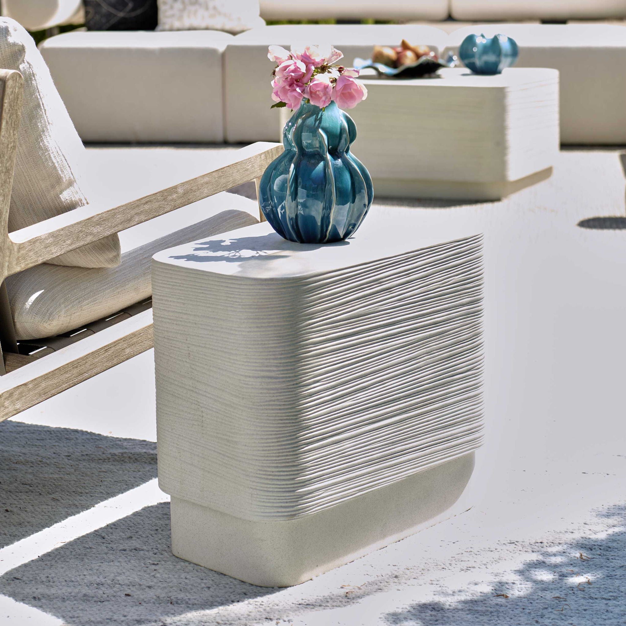 Saltwater - Concrete Side Table - White