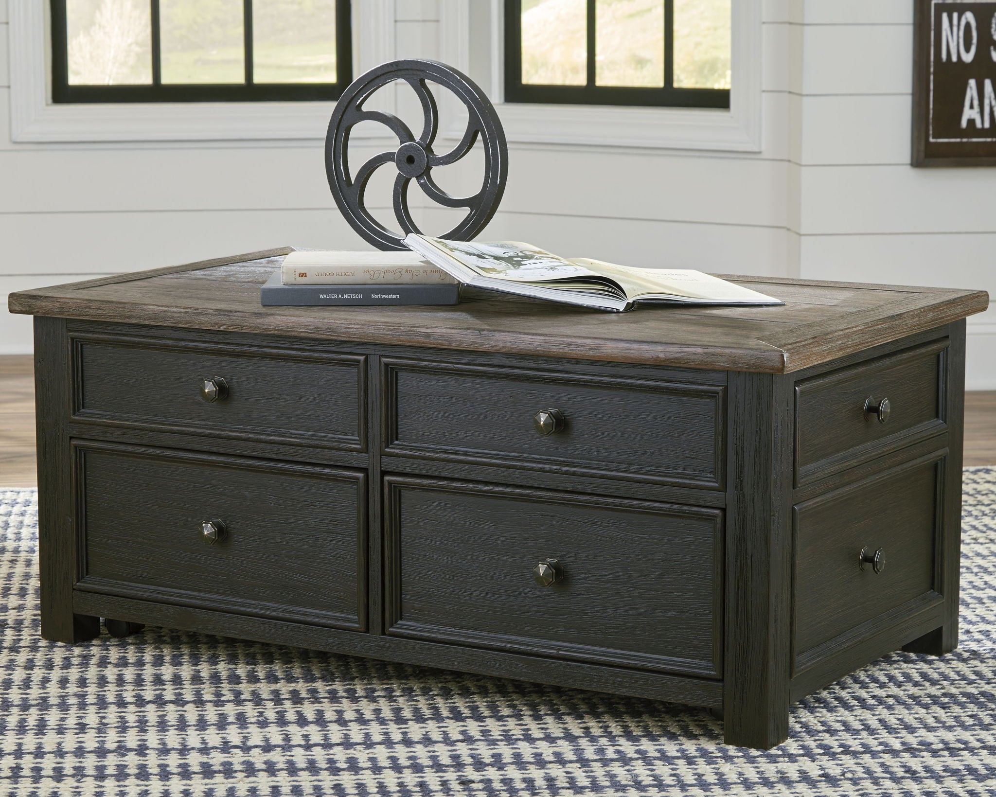 Tyler Creek - Lift Top Cocktail Table - Grayish Brown / Black