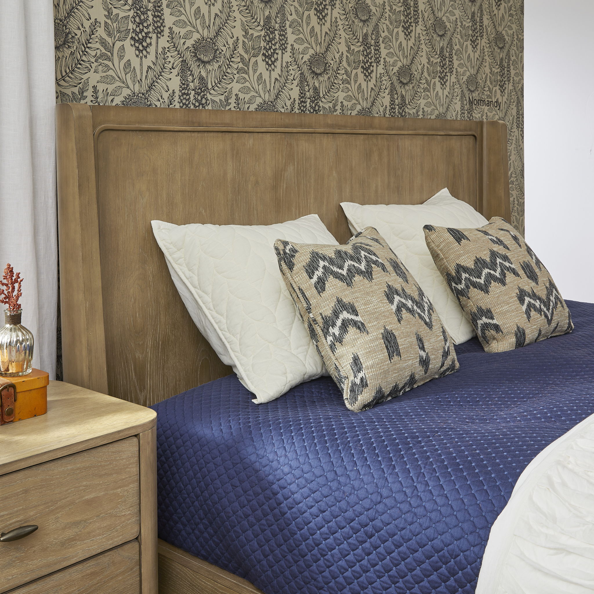 Normandy - Panel Bed