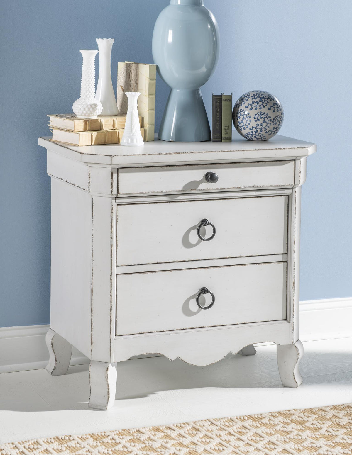 Vintage Market - Victorian Nightstand - Picket Fence