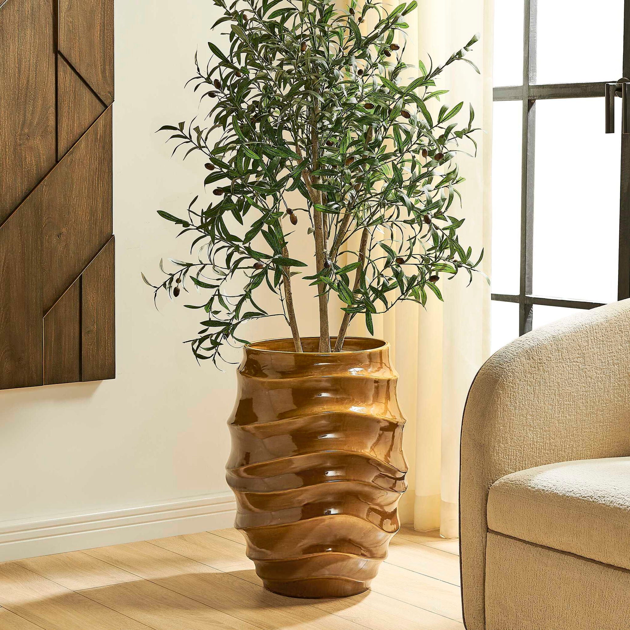 Canyon Wave - Indoor-Outdoor Earthy Planter - Brown